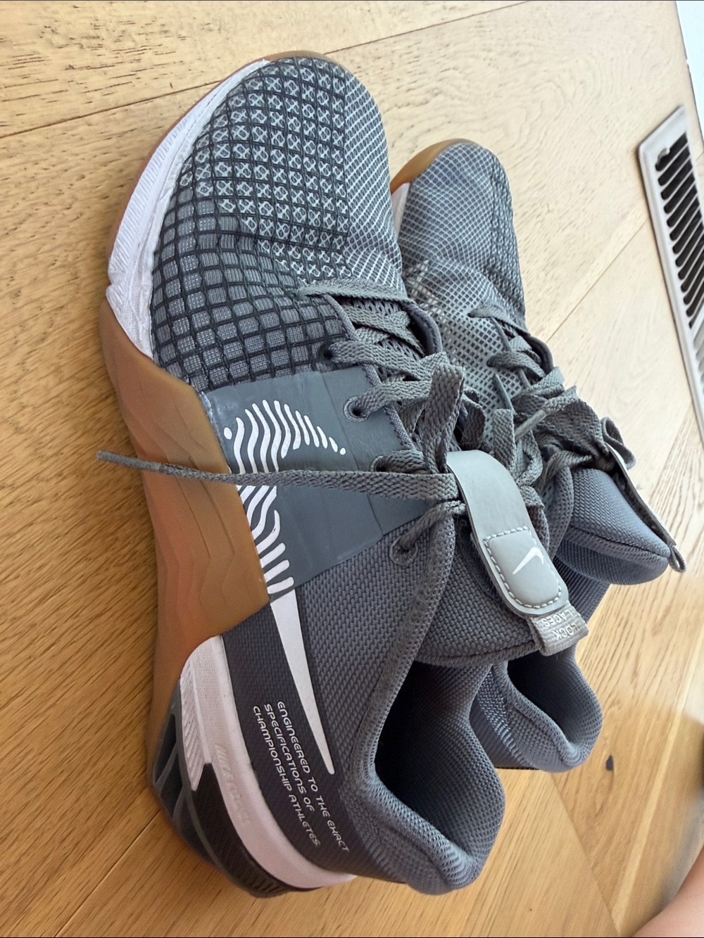 Mens size 6.5 - NIKE METCON shoes